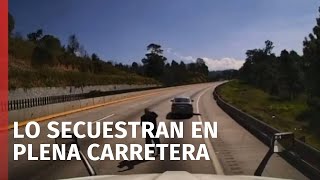 Asaltan y secuestran a conductor de tráiler en la MéxicoPuebla incidente queda grabado [upl. by Roybn]