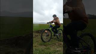 SKÁČU NA SKOKÁNKU😯😥 mtbjump mountainbike [upl. by Longawa25]