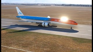 Boeing 777 Landing at Salt Lake City airport [upl. by Reel]