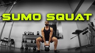 Muscler les fessiers et les cuisses avec le Sumo Squat [upl. by Godbeare]