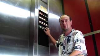 I got stuck in the elevator EPIC FAIL [upl. by Ralston]