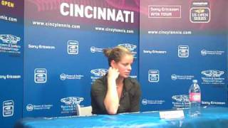 Kim Clijsters press conference in Flemish after her first round win [upl. by Pena]