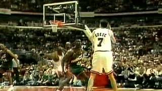 Toni Kukoč vs Shawn Kemp [upl. by Trilbi]