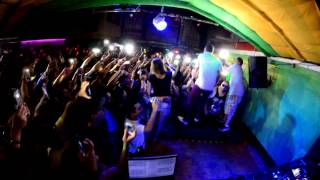 Kafu Banton  Vamos pa la playa LIVE Jamrock Club maipu 2014 [upl. by Nessnaj]