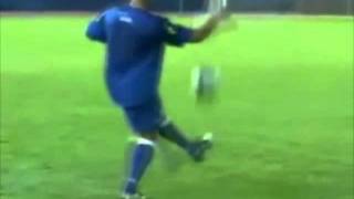 Ronaldinho humilha Robinho  Humiliates Ronaldinho Robinho [upl. by Cathy]