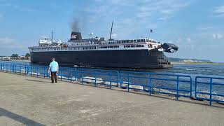 SS badger coming into Port ludington michigan [upl. by Sardse]