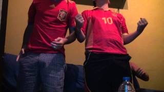 Reaccion al GOL de INIESTA  Final Mundial 2010 España vs Holanda  1172010 [upl. by Barrie14]