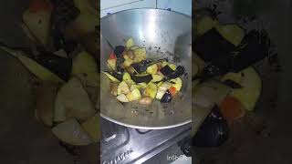 Cooking aloo Baingan recipe Apne tarike se [upl. by Benji]