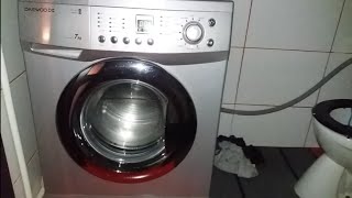 DAEWOO washing machine 1000 rpm spin [upl. by Lattie]