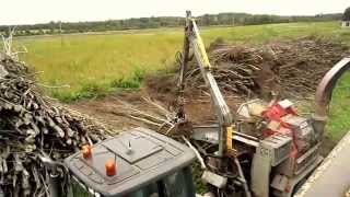 Valtra T191H  MusMax 7L Terminator wood chips production process [upl. by Ianthe]