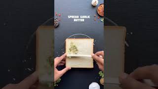 CHEESY GARLIC BREAD 🥪 cheesygarlicbread food jinidosa foodblogger streetfood jinidosarecipe [upl. by Fadas]