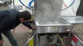 Belshaw Donut Fryer Gas w Depositor amp Filter Model 734CG Running [upl. by Aekahs]