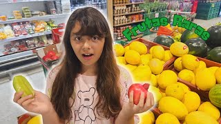 Visitamos un Supermercado en Brasil Bombinhas Descubrimos Frutas Exóticas Raras Y Mucho mas [upl. by Odlaw]