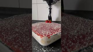 Spagetti Eis Cake nobake food foodlover dessert cake youtubeshorts shortvideo video fyp [upl. by Fortunato]