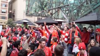 Chelsea fan enters pub full of Liverpool fans  Melbourne 2013 LFC Tour [upl. by Vere]