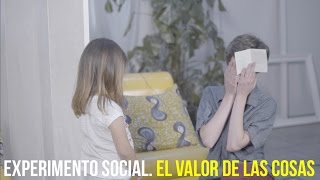 Vídeo que te hará replantear las cosas que realmente tienen valor  Experimento social [upl. by Sloane]