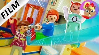 Playmobil Film polski  W KAJDANKACH NA ZJEŻDŻALNI PRZEDSZKOLAKI ZAKUWAJĄ JULIANA  Wróblewscy [upl. by Norean]