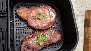 HOW TO COOK PERFECT STEAK IN THE AIR FRYER [upl. by Anihs47]