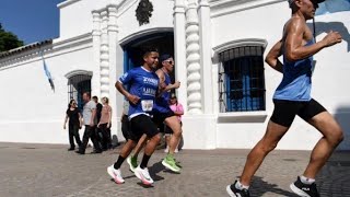 Reviví los mejores momentos de la carrera 21k de LA GACETA por las calles de la capital de Tucumán [upl. by Shandy]