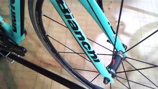 Bianchi Oltre XR4 Campagnolo Super Record [upl. by Enirahtak402]