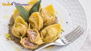 Cappellacci di cotechino e crema di lenticchie [upl. by Akisej]