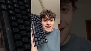 EL PEOR TECLADO gaming pcgamer teclado [upl. by Carmon]