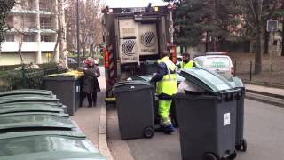 Eboueurs de SaintEtienne [upl. by Mehalek]