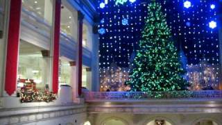 RetroRoadmapcom  Wanamaker Organ  Macys  Christmas Light Show 2009 [upl. by Naxela126]