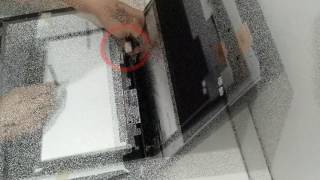 Trik mengganti LCD pada laptop lenovo B4030 [upl. by Eidson206]