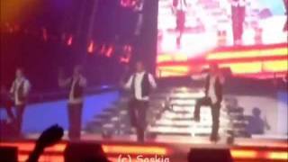 Westlife Boyband Medley 31032007 at Wembley arena [upl. by Philipines858]