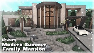 BLOXBURG Modern Summer Family Mansion Speedbuild  Roblox House Build [upl. by Dotti]