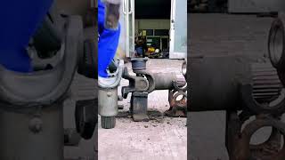 Connecting rod bolt disassembly process [upl. by Rattan]