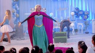 Libre Soy De quotFrozen Una Aventura Congeladaquot Let It Go Singalong [upl. by Suriaj]