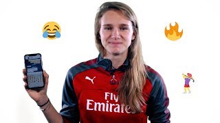 Whats on Vivianne Miedemas phone  Arsenal Women [upl. by Areema]