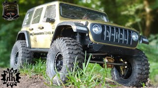 Axial SCX10 III Holmes Hobbies Revolver V2 1800kv Castle Sidewinder 4 trail full vitavon upgrades [upl. by Nosemyaj]