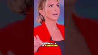 😱 Clamorosa lite in diretta Tv a Pomeriggio 5 Simona Branchetti è shorts [upl. by Pride]