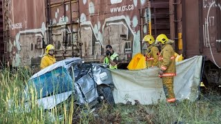 Accident mortel à CapSanté impliquant une voiture et un train [upl. by Nyrak]