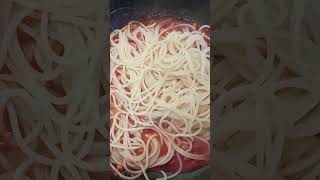 Spaghete Arrabbiata Picante cu Brânză Rasă și Busuioc – Rețetă Rapidă și Delicioasă [upl. by Erdnoed229]