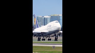 SMOOTH 747 Landing  Lufthansa shorts [upl. by Ernest]