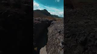 Voando perto de um vulcão 🔥🚁🌋 [upl. by Buford]