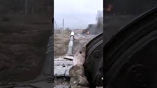 Russian soldiers flee after their T80 tank is hit by Javelin missile [upl. by Sidon]