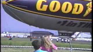 Goodyear Blimp Eagle N10A 1993 [upl. by Erin413]