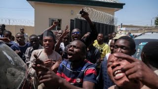 Protest rock port Harcourt as wike support take the fight to government ahead of LG election [upl. by Norrek950]