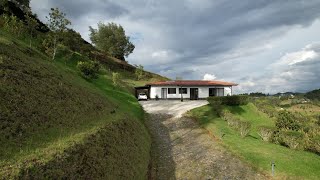 hermosa casa finca independiente altos de la Loma del escobero sector alto de Las Palmas Envigado [upl. by Erialc]