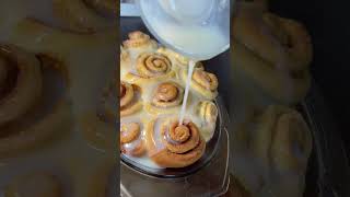 Cinnamon rolls 👌 youtubeshorts food easyfoodtomakeathome [upl. by Barri]