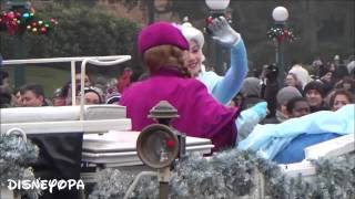 DisneyOpa  Anna amp Elsa Christmas Carriage Disneyland Resort Paris DLRP [upl. by Illac]