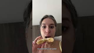 Italiana comiendo pan de bono en Cali🥠🇨🇴 [upl. by Ambrosia477]