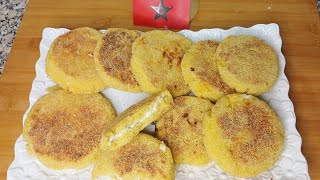 حريشات بالجبن كيحمقوا 😋 كيوجدوا فدقائق ما تردديش تجربيهم 👍 galettes à la semoule fine [upl. by Eldrid224]