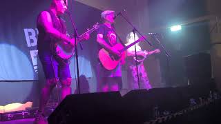 Hayseed Dixie Fat Bottomed Girls  Booking Hall Dover 16102024 [upl. by Markus]