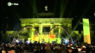 LOONA vs MOVETOWN quotEl Cucarachoquot  Brandenburger Tor ZDF Willkommen 2011 [upl. by Poock]